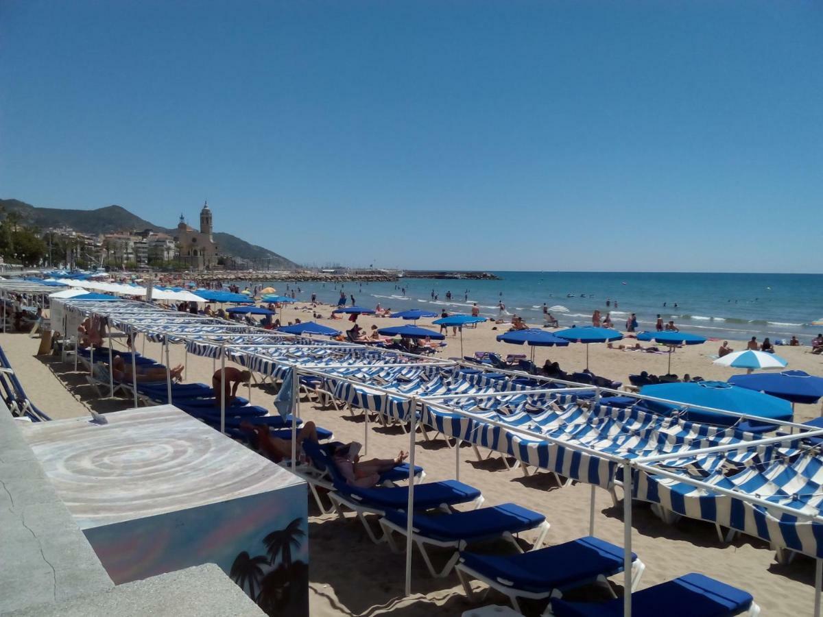 Seafront Sitges Apartment Exterior photo